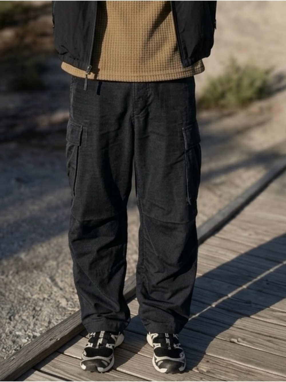 Banana Republic Traveler Cargo Pants Black/Deep Navy Blue Men's Size 35L 35x31